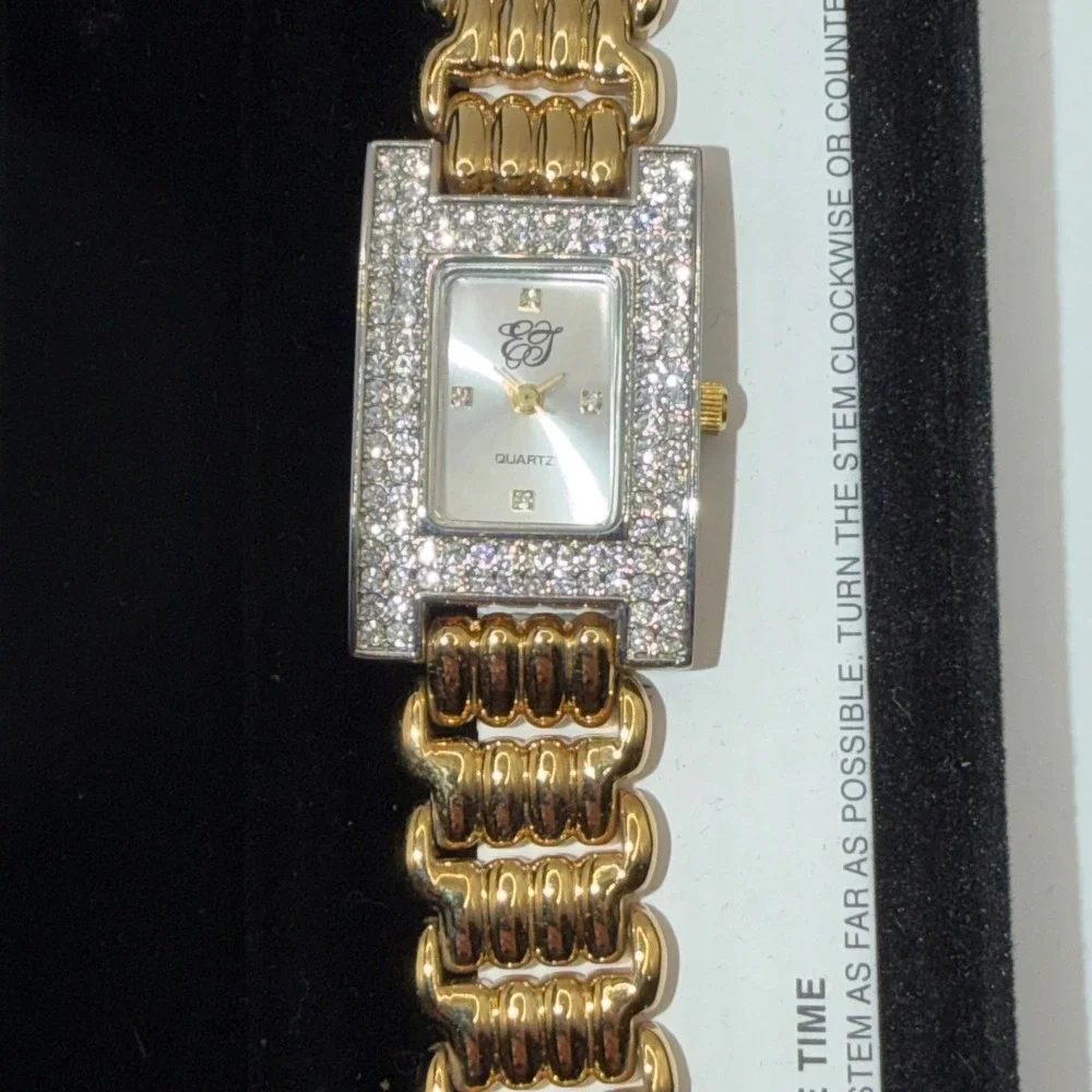 Elizabeth Taylor White Diamonds Watch Women Gold Rhinestone Quartz Jewelry